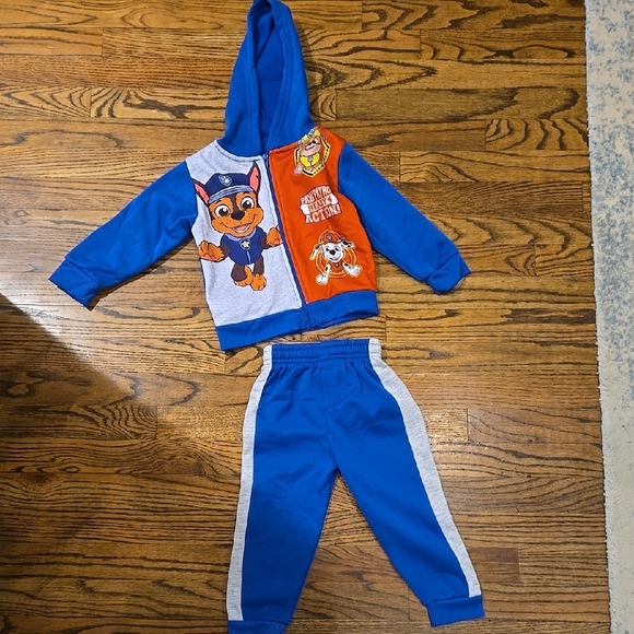 Nickelodeon Other - PAW PATROL Hoodie and Joggers Set 3T